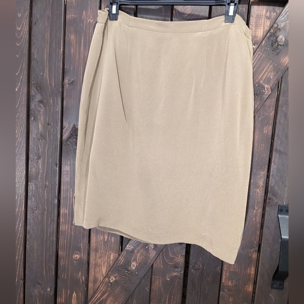 LORD and Taylor green silk size 10